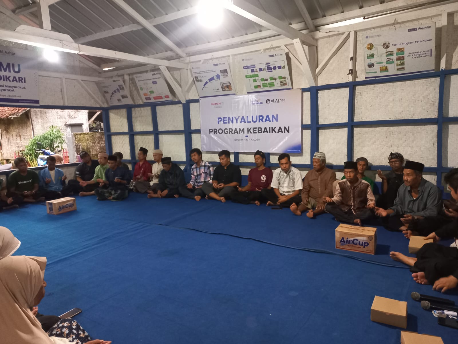 Nyala Ramadan di Pelosok Desa: Upaya Prudential Syariah dan LAZ Al Azhar Bahagiakan Santri Yatim dan Duafa